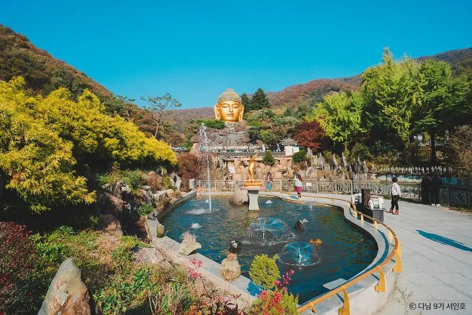 Yongin Waujeongsa Temple (와우정사(용인))