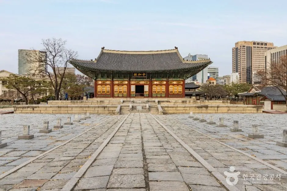 7 Seoul Palace & Hanok Sites for a Historic Day