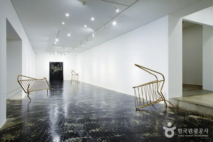 Kukje Gallery (국제갤러리)