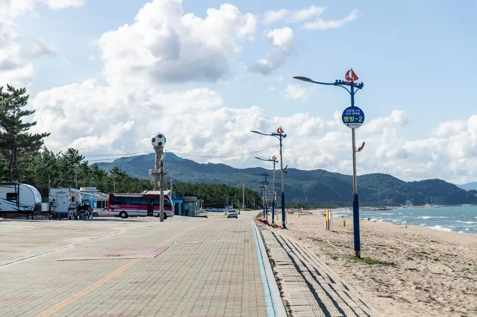 Maengbanghaebyeon Beach (맹방해변)