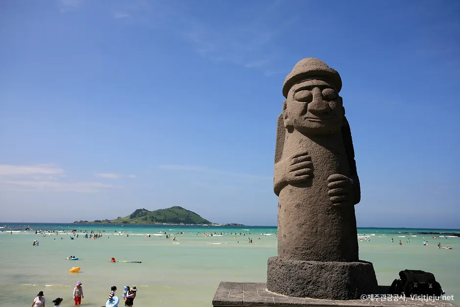 Geumneung Beach: Quieter Than Hyeopjae