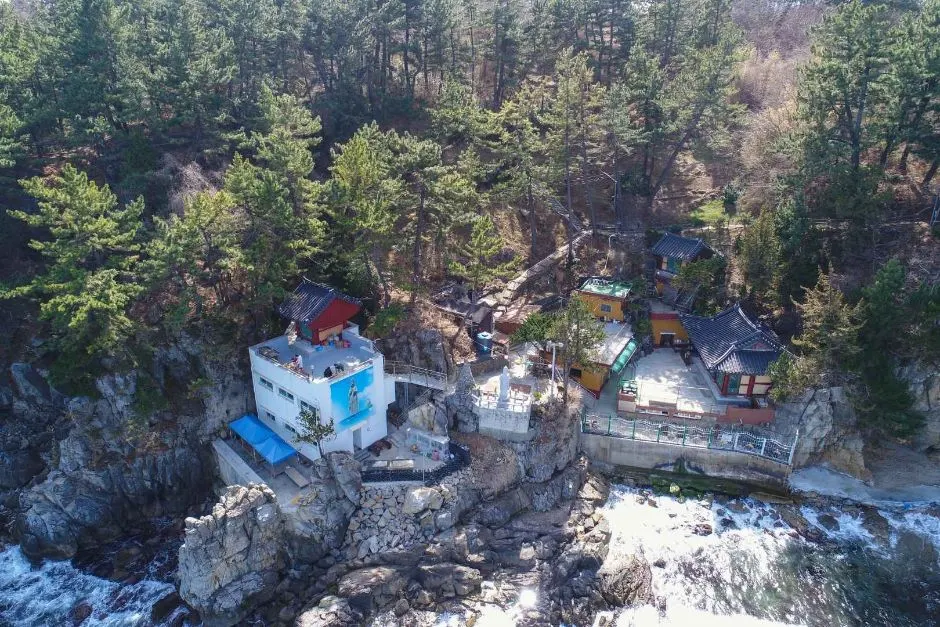 Gamchusa Temple (감추사)