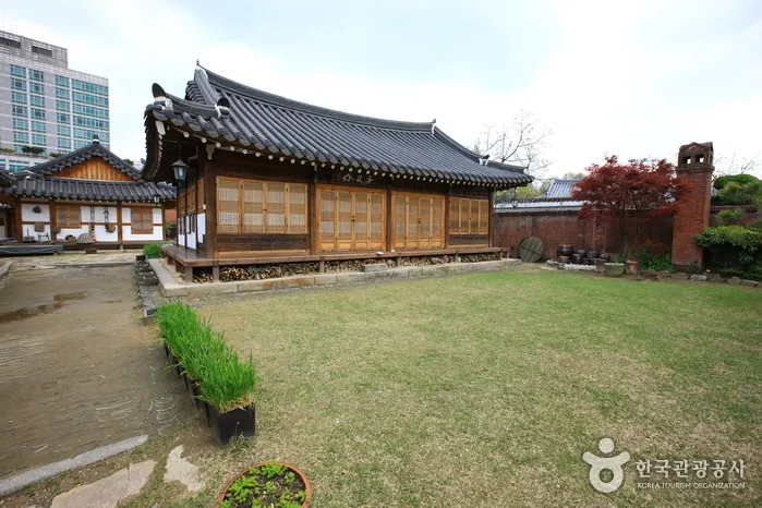 Dongnagwon House (동락원)