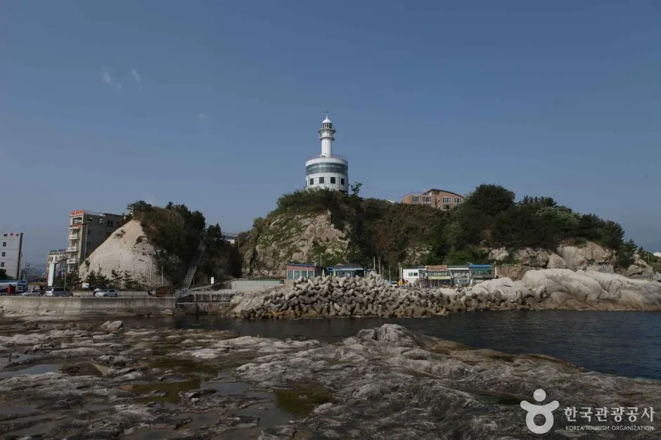 Sokcho Lighthouse Observatory (속초등대전망대)